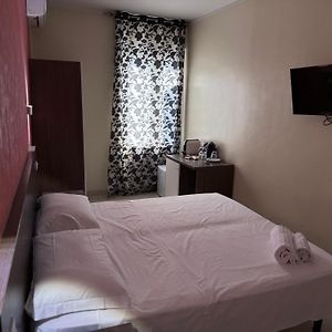 Tiburtina Guesthouse